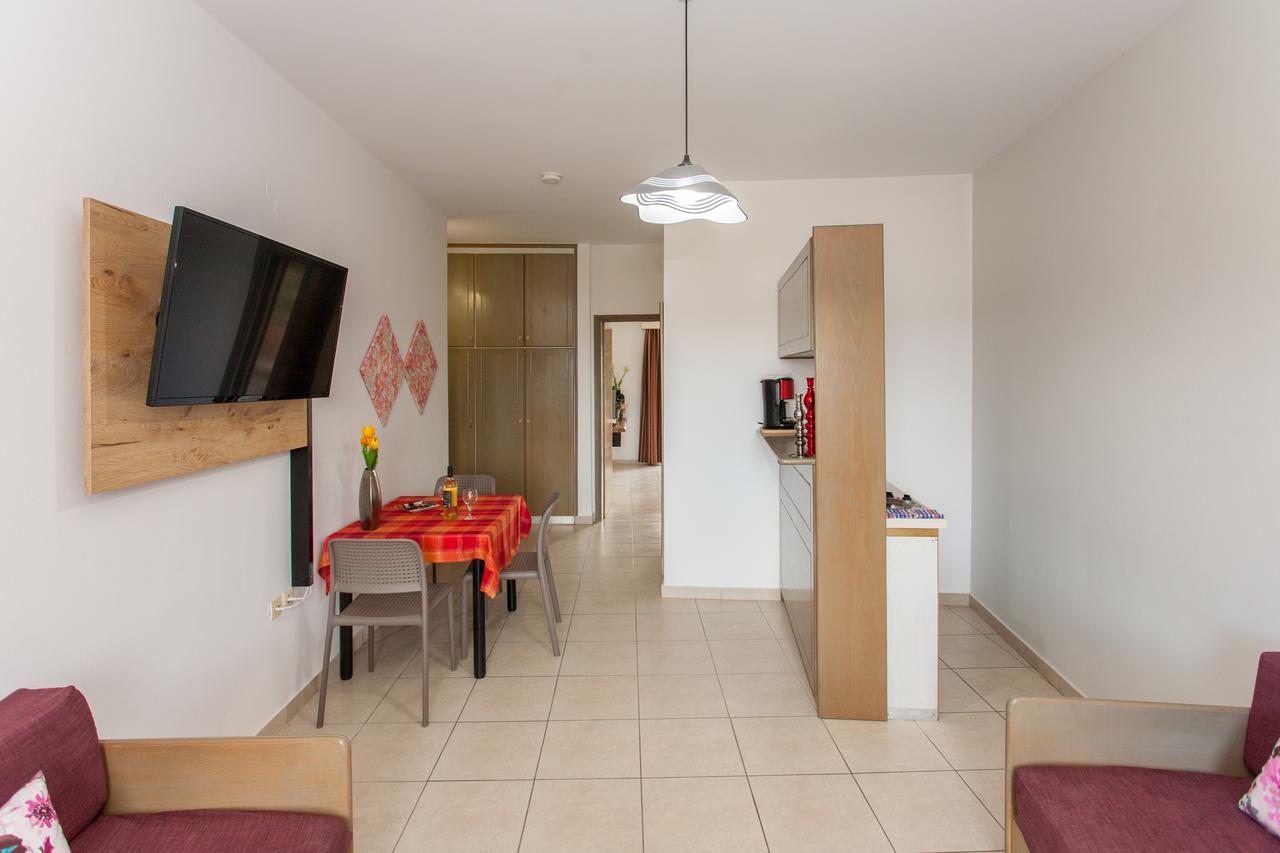 Sea Side Apartments Sztalósz Kültér fotó