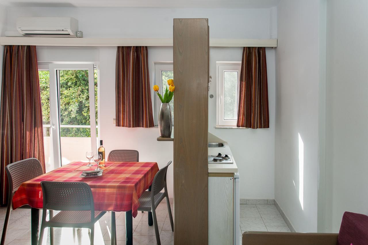 Sea Side Apartments Sztalósz Kültér fotó